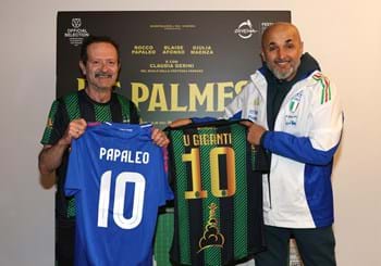 La magia del calcio si unisce a quella del cinema: il cast del film ‘U.S. PALMESE’ incontra la Nazionale